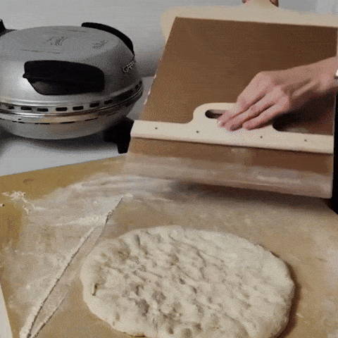 demonstration utilisation pelle a pizza